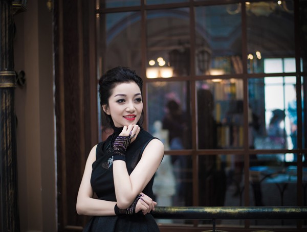 Phạm Thu Hà: nàng 'họa mi' kiều diễm hát opera - ảnh 1