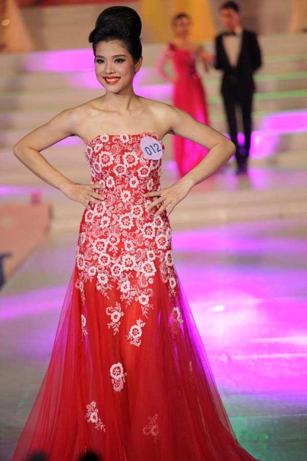Người đẹp Hạ Long 2014: Những khoảnh khắc đáng nhớ - ảnh 1