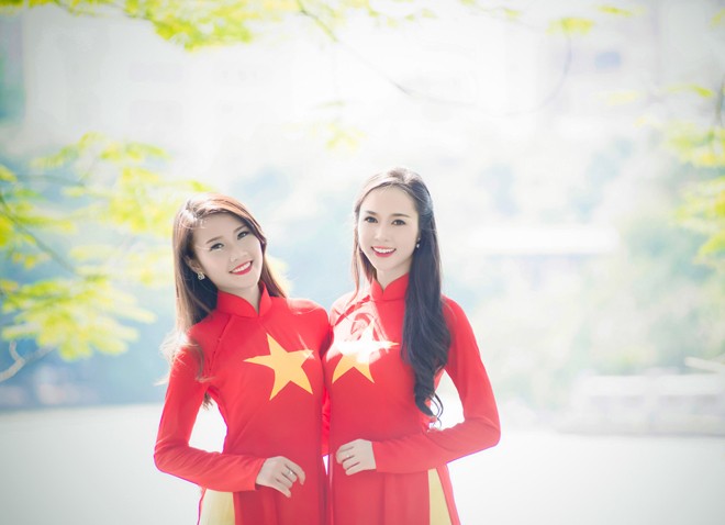 Dàn mẫu Việt nổi bật với áo dài in hình cờ Tổ quốc - ảnh 10
