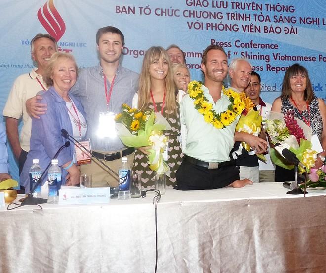 Nick Vujicic và niềm vui lớn khi trở lại Việt Nam - ảnh 3