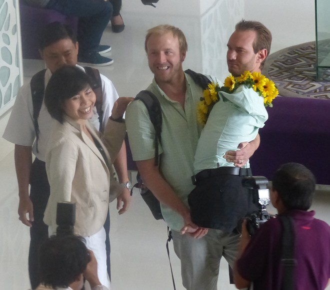 Nick Vujicic và niềm vui lớn khi trở lại Việt Nam - ảnh 6