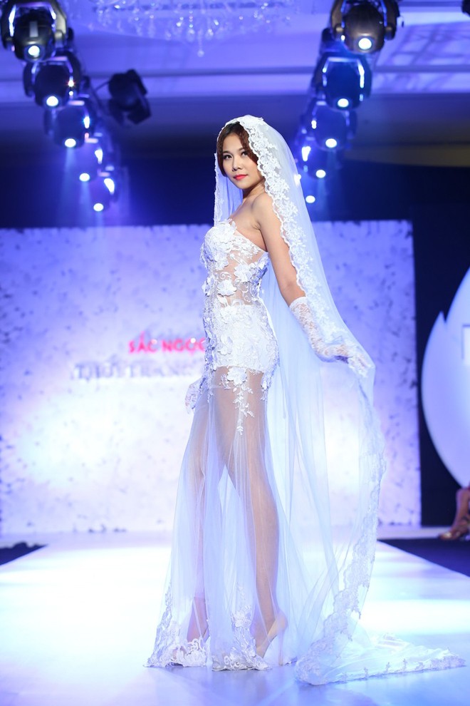 Thanh Hằng làm cô dâu cá tính trên sàn diễn - ảnh 3