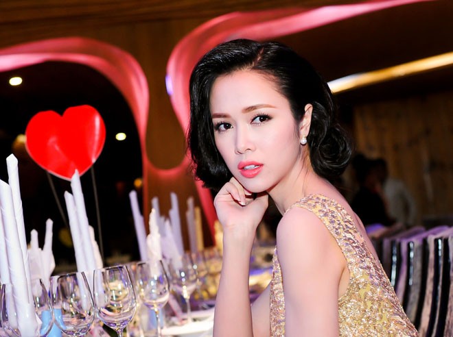 Vũ Ngọc Anh đẹp kiêu sa với phong cách cổ điển - ảnh 6
