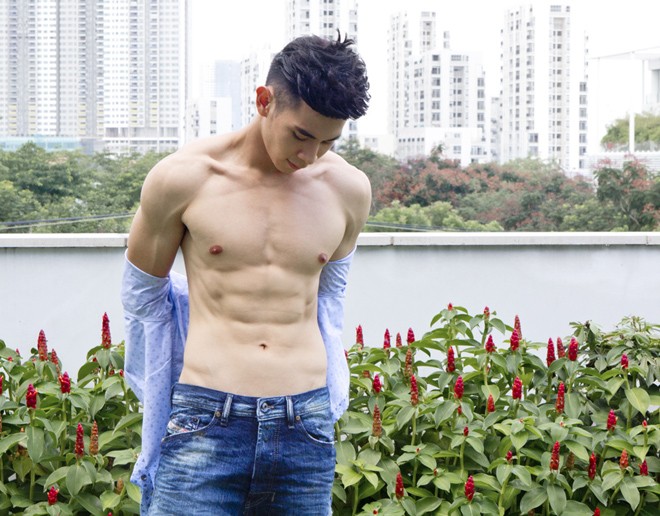 Hồ Vĩnh Khoa khoe cơ bụng 6 múi 'hút hồn' phái nữ - ảnh 3