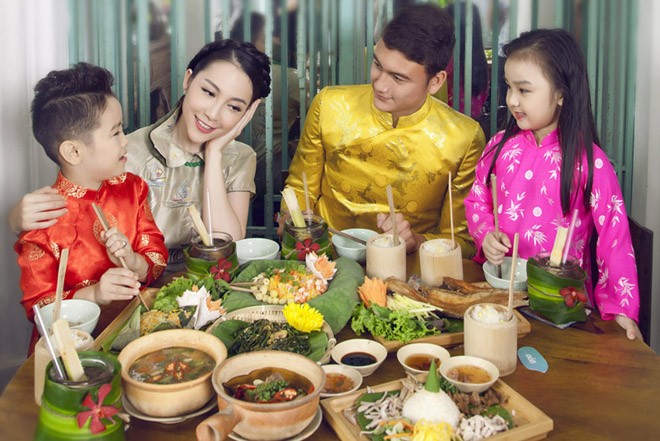 Linh Nga tập làm người mẹ đảm đang - ảnh 8