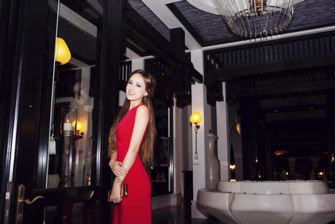 Mai Phương Thúy, Hồng Quế 'đọ' đường cong hoàn hảo - ảnh 4