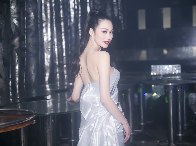 Váy áo sexy, Khánh My 'đốt cháy' tiệc đêm - ảnh 8