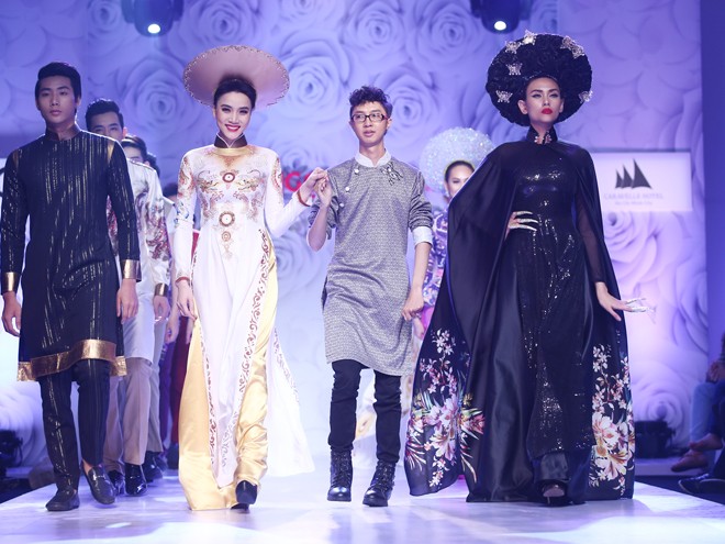 Hoàng Yến đeo móng vuốt như ma nữ trên sàn catwalk - ảnh 11