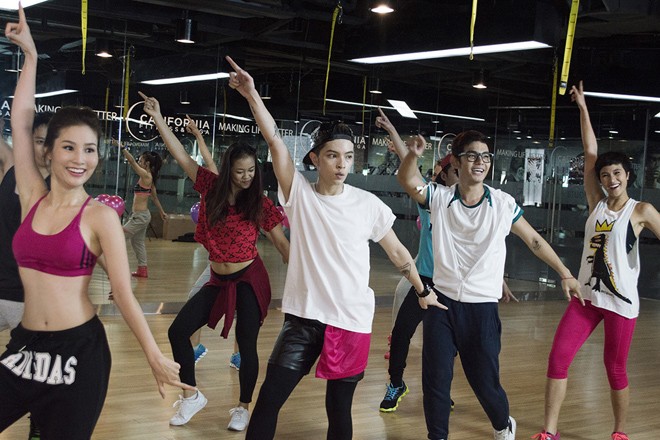 Diễm My 9X eo thon gợi cảm khiêu vũ cùng dàn hotboy - ảnh 7