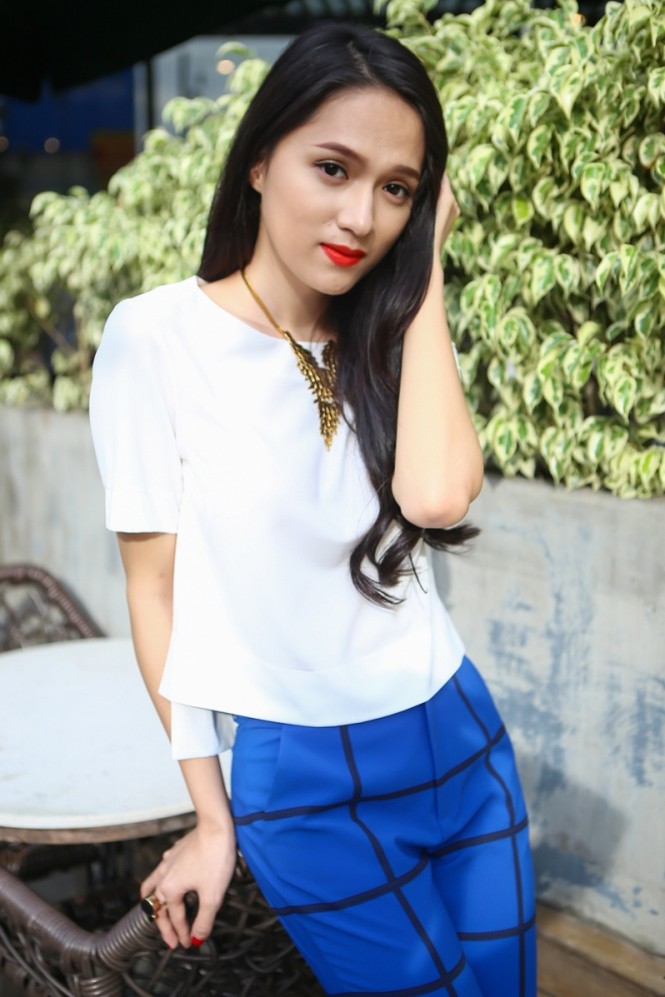 Hương Giang Idol mặc váy nghi 'nhái' của Dior - ảnh 9