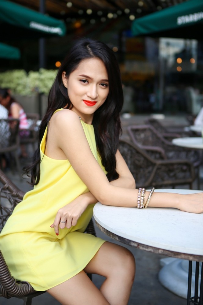 Hương Giang Idol mặc váy nghi 'nhái' của Dior - ảnh 4
