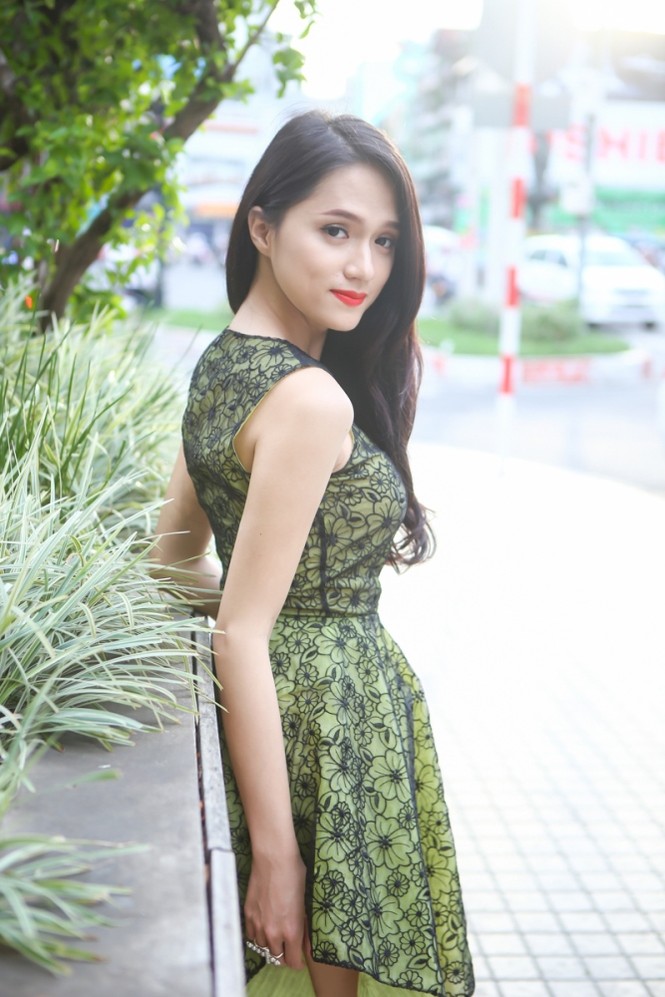 Hương Giang Idol mặc váy nghi 'nhái' của Dior - ảnh 13