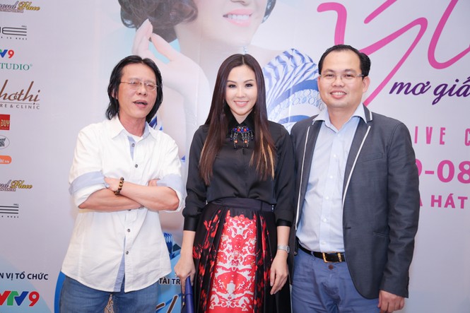 Thu Hoài khoe dáng với váy 140 triệu đồng - ảnh 10
