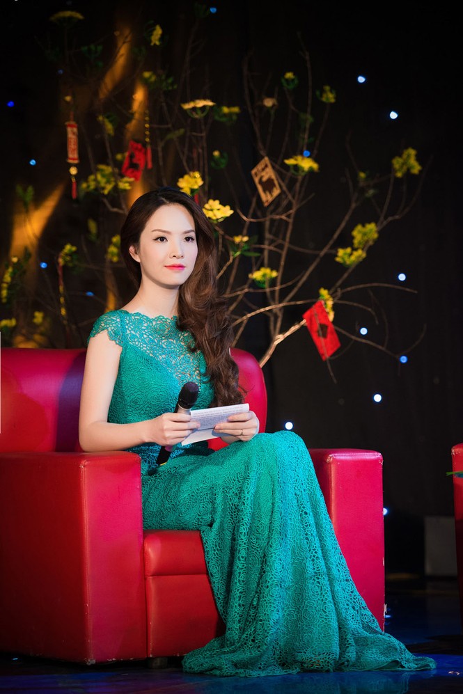 'Gái hai con' Đan Lê ngày càng đẹp mặn mà - ảnh 7