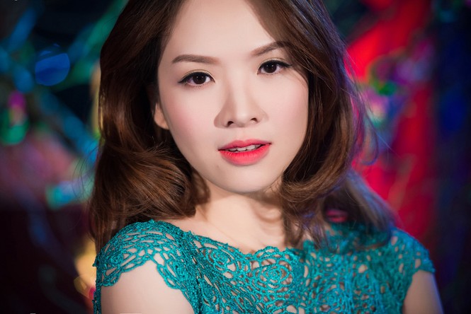 'Gái hai con' Đan Lê ngày càng đẹp mặn mà - ảnh 2
