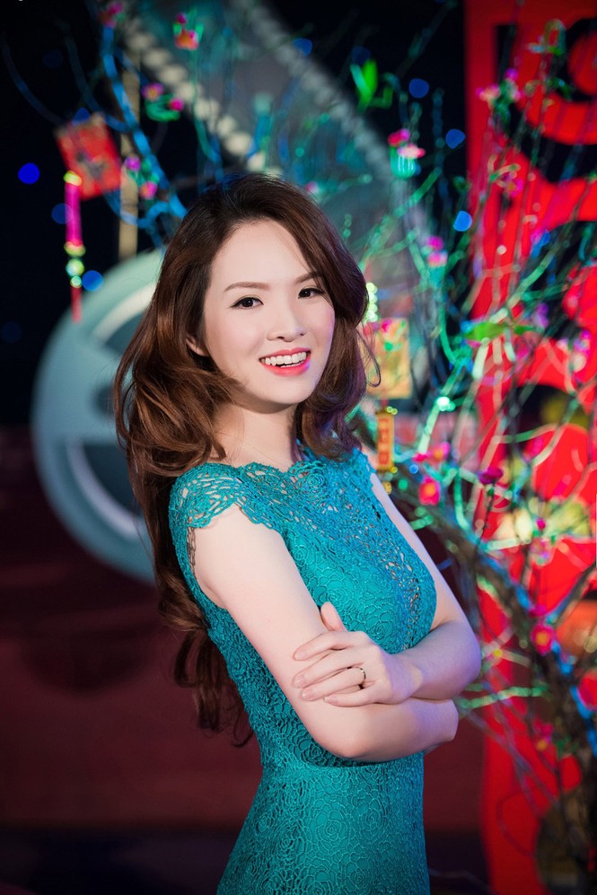 'Gái hai con' Đan Lê ngày càng đẹp mặn mà - ảnh 4