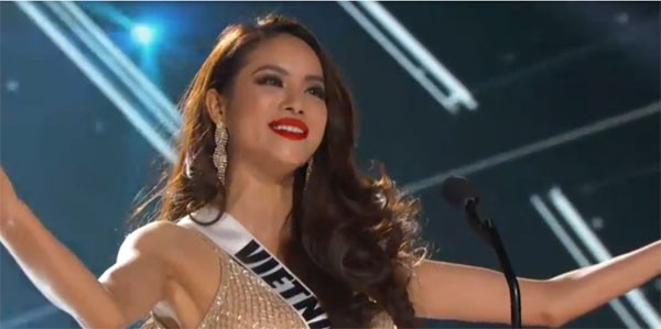 Phạm Hương lộng lẫy, tự tin ở bán kết Miss Universe - ảnh 1