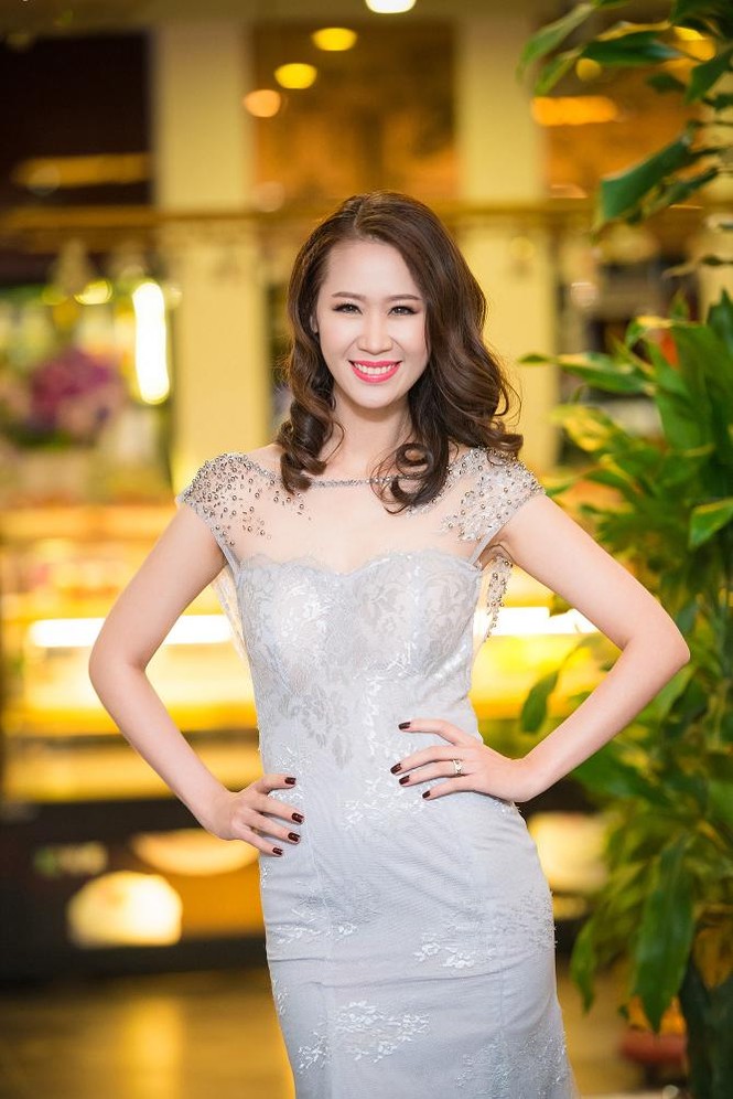 Dương Thùy Linh, Phan Thị Mơ khoe lưng trần quyến rũ - ảnh 5
