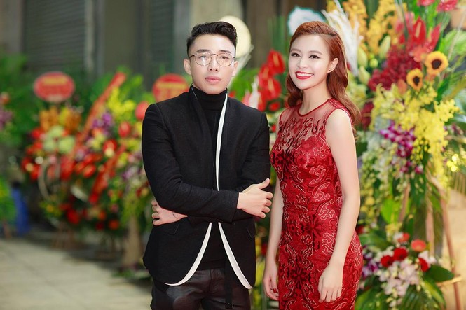 Hoàng Thùy Linh mặc váy xuyên thấu hội ngộ Quỳnh Nga - ảnh 7
