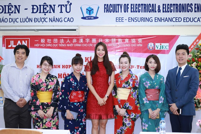 Phạm Hương muốn trở thành đại sứ văn hóa - ảnh 4