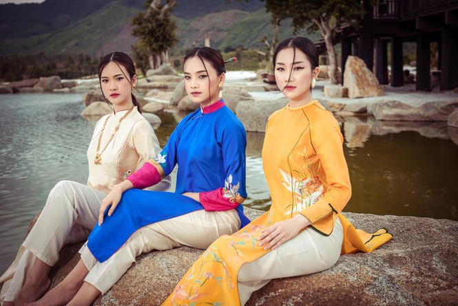 Dàn người đẹp Hoa hậu Việt Nam đẹp mê mẩn với áo dài - ảnh 4