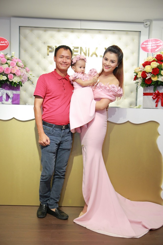 Siêu mẫu Vũ Thu Phương 'tái xuất' nóng bỏng - ảnh 2