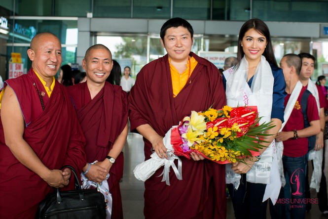 Lệ Hằng về nước sau hoạt động quảng bá cùng Miss Universe 2016 - ảnh 7
