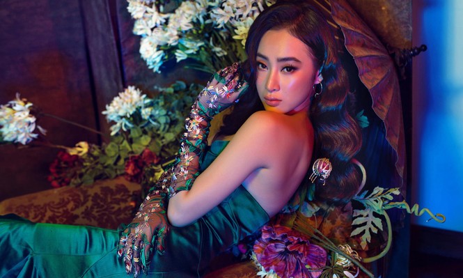Angela Phương Trinh đẹp ma mị với phong cách cổ điển - ảnh 5