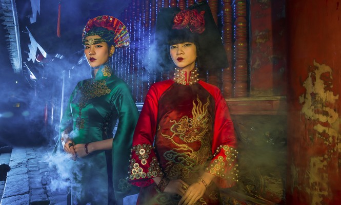 Siêu mẫu Hạ Vy, Phan Hà Phương ma mị với áo dài cổ - ảnh 9