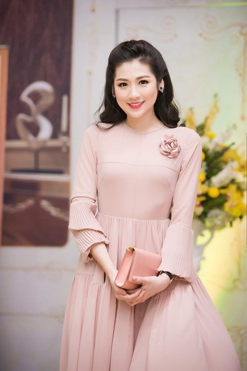 Các Hoa hậu, Á hậu sẽ tặng quà cho ai trong ngày 8/3? - ảnh 2