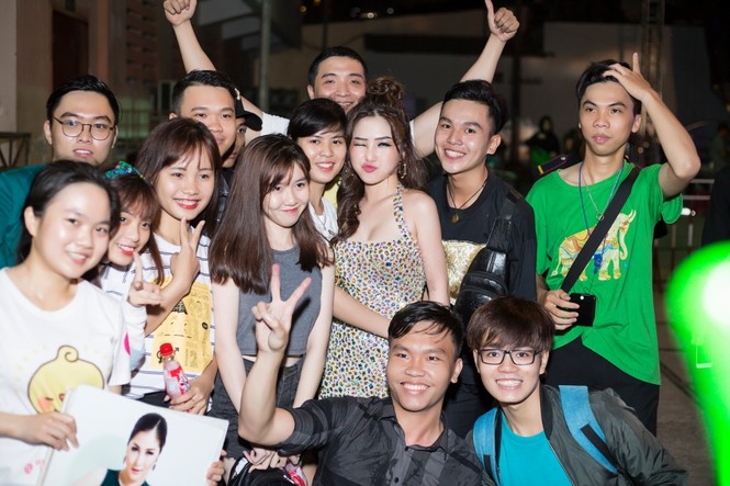 ca sĩ hương tràm - ảnh 7