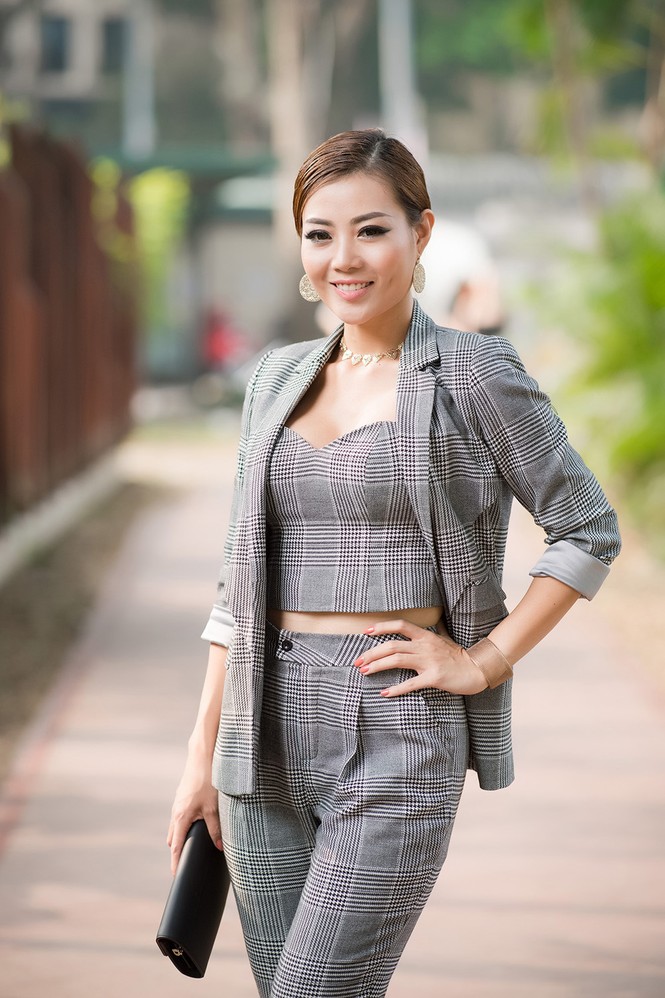 NSƯT Chiều Xuân gợi cảm 'đọ sắc' cùng Ngọc Hân, Thuỵ Vân - ảnh 11