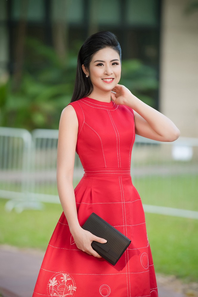 NSƯT Chiều Xuân gợi cảm 'đọ sắc' cùng Ngọc Hân, Thuỵ Vân - ảnh 5