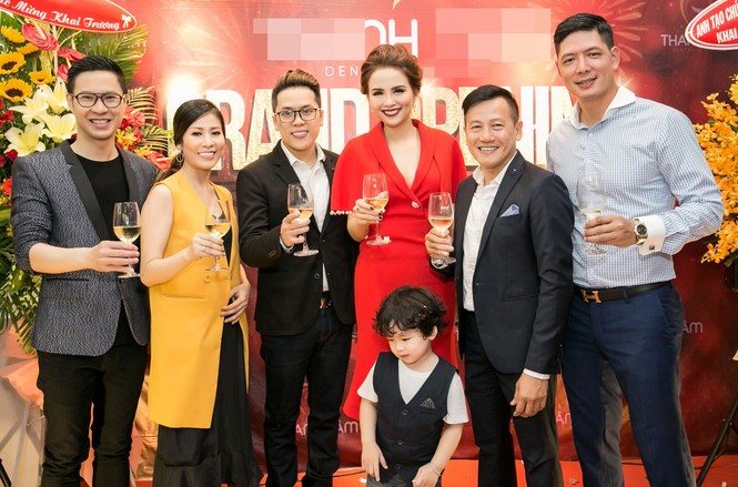 Bình Minh vui vẻ hội ngộ dàn sao sau ồn ào với Trương Quỳnh Anh - ảnh 10