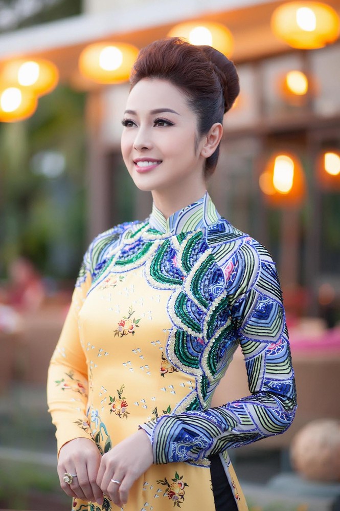 Jennifer Phạm mặc xuyên thấu, 'lấn át' dàn thí sinh Hoa hậu biển toàn cầu - ảnh 4