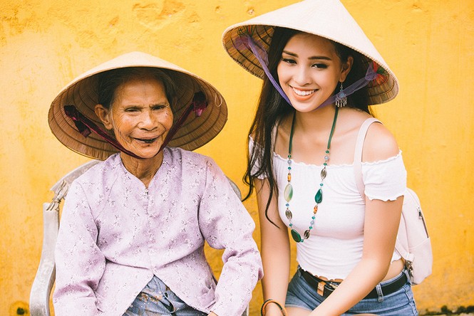 Tiểu Vy nóng bỏng trên biển trong clip tự giới thiệu ở Miss World - ảnh 5