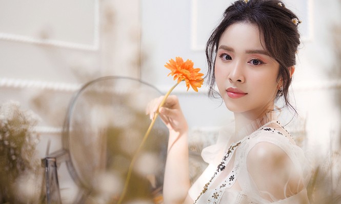 Á hậu Thuý An tái xuất xinh đẹp, hé lộ kế hoạch thi sắc đẹp quốc tế - ảnh 11