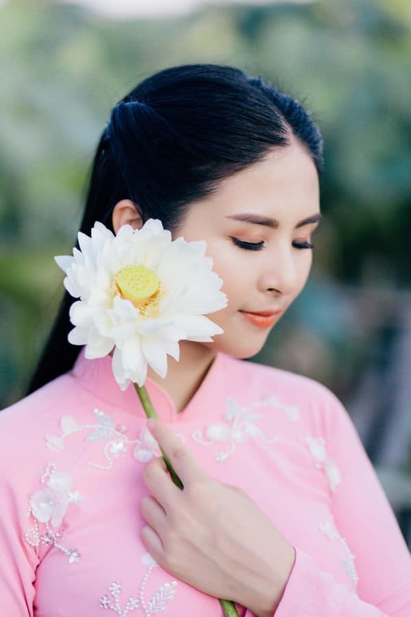 Hoa hậu Thu Thảo khoe clip con gái đáng yêu gần 1 năm tuổi - ảnh 9