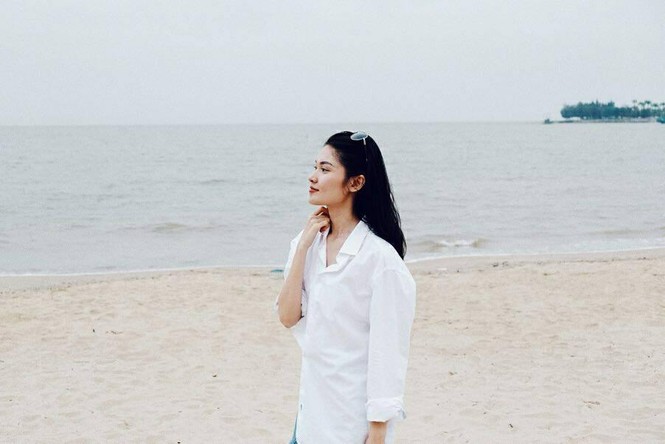 Hoa hậu Tiểu Vy , á hậu Huyền My mặc váy gợi cảm, quyến rũ nhất tuần - ảnh 13