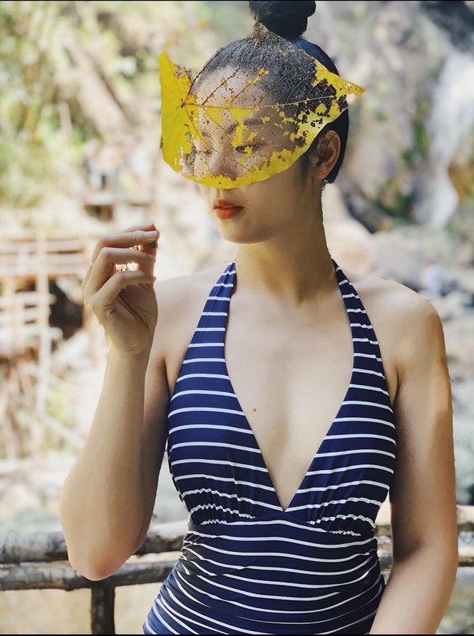 Hiếm khi khoe ảnh bikini, Hoa hậu Ngọc Hân khiến fans xuýt xoa - ảnh 1