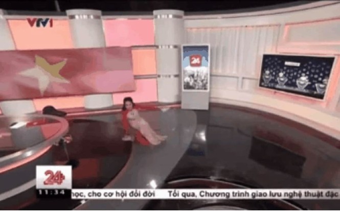 Á hậu Thuỵ Vân chia sẻ hài hước việc bị ngã trên sóng truyền hình trực tiếp - ảnh 2