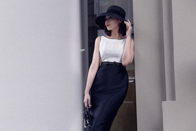 Lã Thanh Huyền tái xuất với loạt váy áo cắt xẻ táo bạo và gợi cảm - ảnh 2