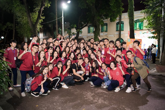 Trung thu ý nghĩa của á hậu Phương Nga và bạn trai Bình An - ảnh 11