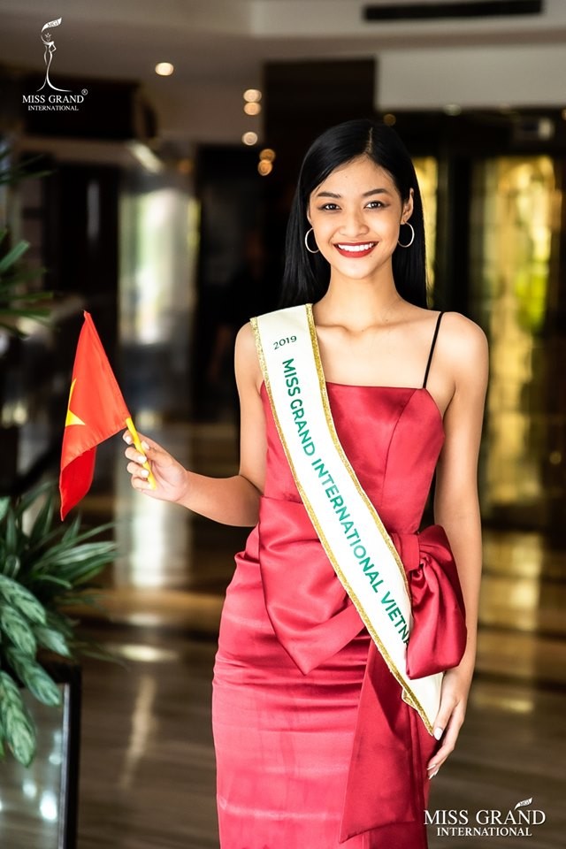 Kiều Loan rạng rỡ khoe sắc bên dàn thí sinh Miss Grand sau khi đến Venezuela - ảnh 2