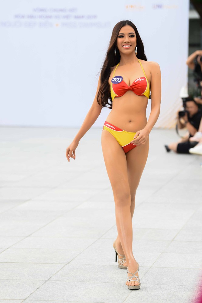 10 body nóng bỏng nhất phần thi Người đẹp Biển ở Hoa hậu Hoàn vũ Việt Nam 2019 - ảnh 5