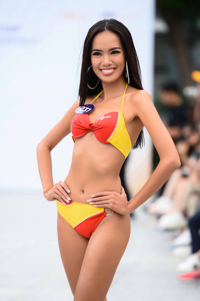 10 body nóng bỏng nhất phần thi Người đẹp Biển ở Hoa hậu Hoàn vũ Việt Nam 2019 - ảnh 8