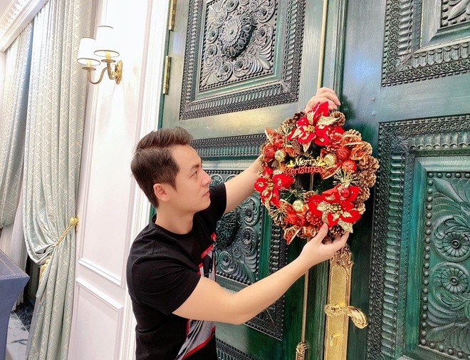 Ngất ngây ngắm loạt biệt thự của sao Việt lộng lẫy đón Giáng Sinh - ảnh 12
