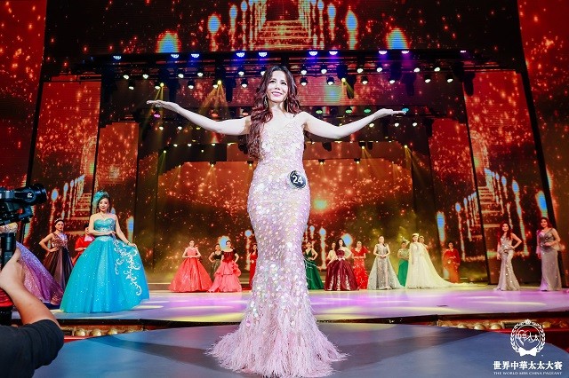 Đại diện Việt Nam Oanh Lê đăng quang Mrs International World 2019 - ảnh 5