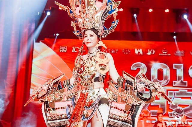 Đại diện Việt Nam Oanh Lê đăng quang Mrs International World 2019 - ảnh 9