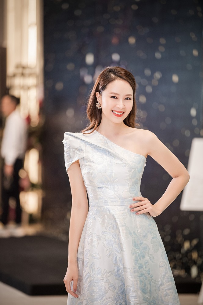 BTV Hoài Anh khoe con gái xinh đẹp, đáng yêu - ảnh 12